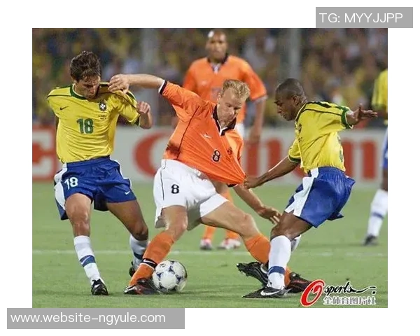 2010年世界杯经典对决巴西与荷兰精彩录像回顾与分析